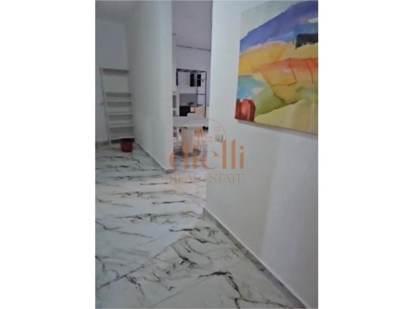 Tirane, jepet me qera apartament 2+1+Ballkon Kati 2, 95 m² 500 € 
