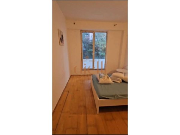 Tirane, jepet me qera apartament 2+1+Ballkon Kati 2, 95 m² 500 € 