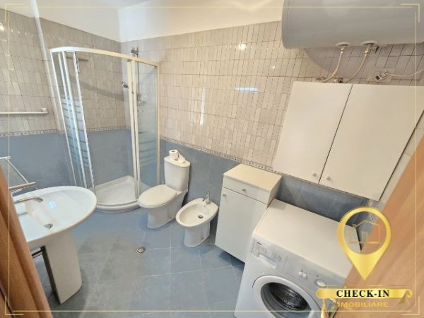 Tirane, jepet me qera apartament 2+1+Aneks+Ballkon Kati 3, 108 m² 800 € (Pazari i Ri)