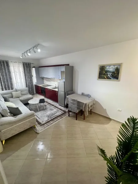 Tirane, shes apartament 2+1 Kati 2, 73 m² 105.000 € (KOMUNA E PARISIT)