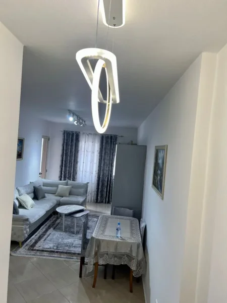 Tirane, shes apartament 2+1 Kati 2, 73 m² 105.000 € (KOMUNA E PARISIT)