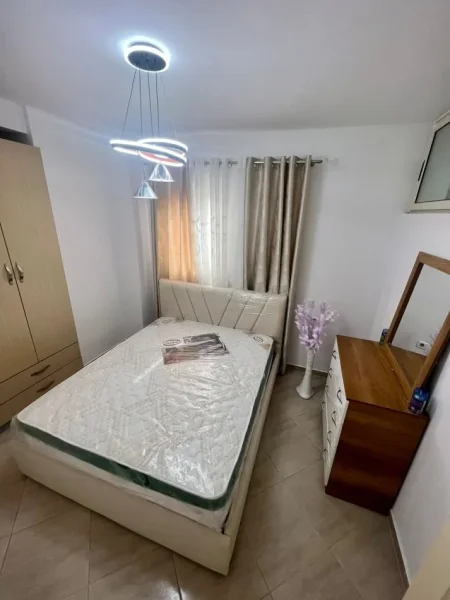 Tirane, shes apartament 2+1 Kati 2, 73 m² 105.000 € (KOMUNA E PARISIT)