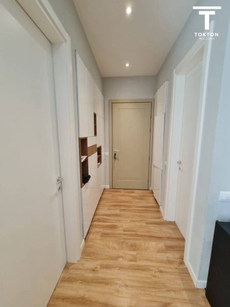 Tirane, jepet me qera apartament 3+1 , 125 m² 1.500 € (TEG) TT 918