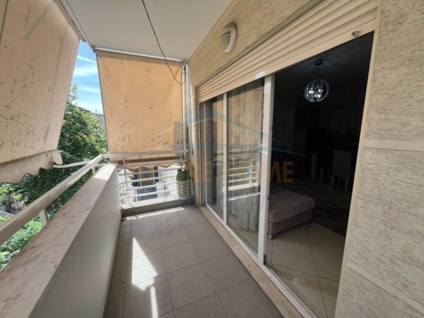 Tirane, shitet apartament 1+1 Kati 3, 79 m² 130.000 € (Ali Demi)