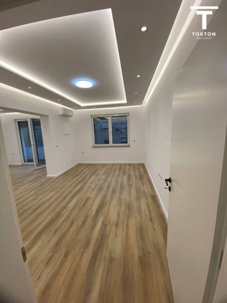 Tirane, jepet me qera apartament 3+1+Ballkon , 105 m² 1.350 € TT 497