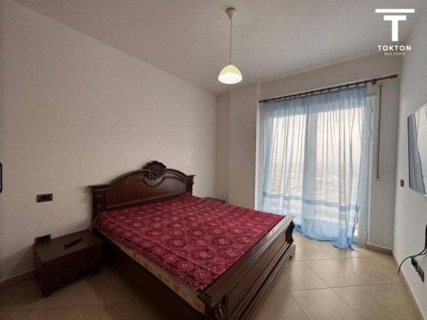 Tirane, jepet me qera apartament 3+1 , 134 m² 550 € (Fresku) TT 435