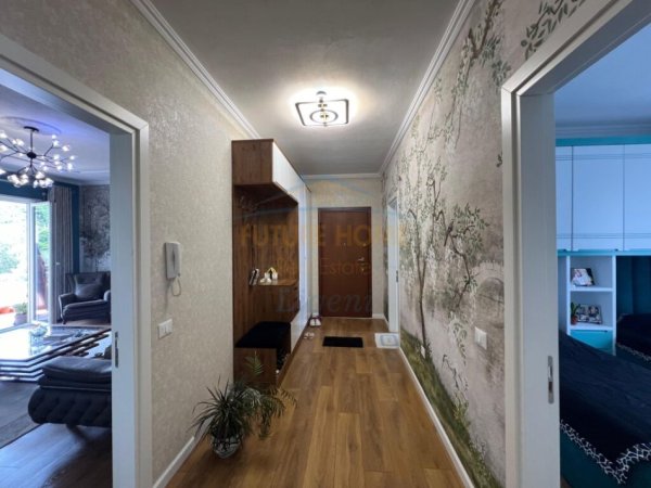 Tirane, shitet apartament 2+1+Ballkon Kati 1, 123 m² 210.000 € (Kopeshti Zoologjik)
