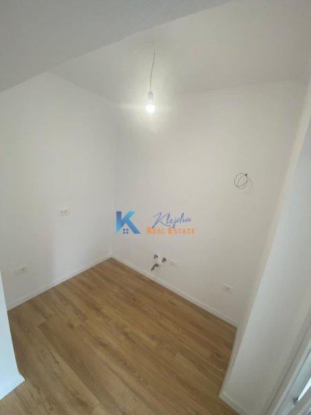 Tirane, shes apartament 1+1+Ballkon Kati 1, 56 m² 80.000 € (Ali Demi)