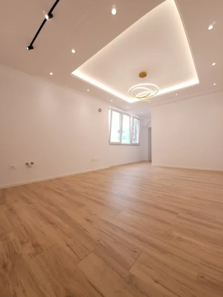 Tirane, shitet apartament 1+1 Kati 7, 58 m² 120.000 € (Zogu i zi)