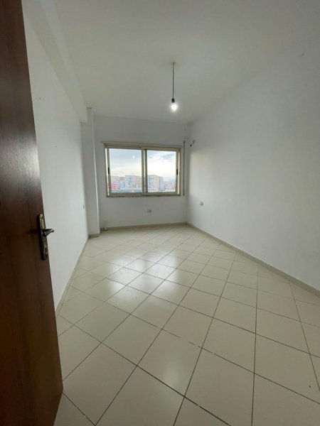 Tirane, shitet apartament 2+1 Kati 4, 95 m² 140.000 € (Rruga Don Bosko)