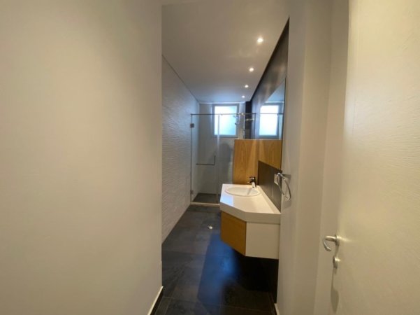 Tirane, shitet apartament 3+1+Aneks+Ballkon Kati 0, 260 m² 370.000 € (LONG HILL)
