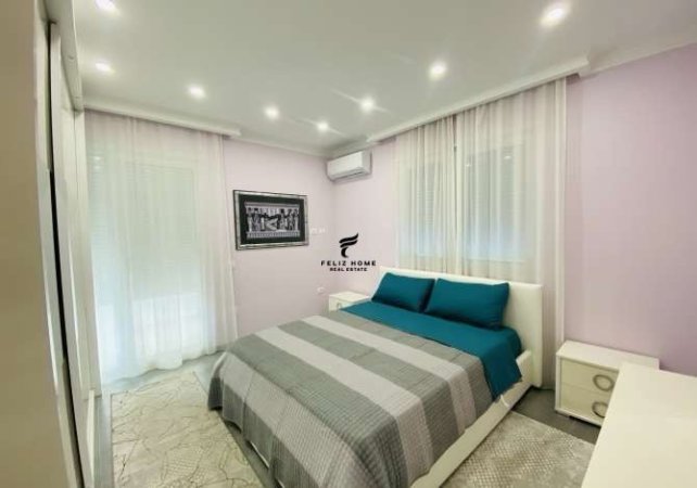 Tirane, jepet me qera apartament 2+1+Ballkon Kati 3, 85 m² 500 € (KOPSHTI BOTANIK)
