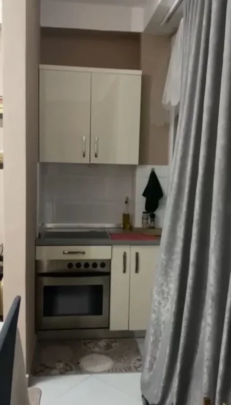 Tirane, jepet me qera apartament 2+1 Kati 5, 65 m² 450 € (rruga e Dibres)