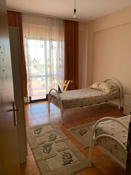 Tirane, jepet me qera apartament 2+1+Ballkon Kati 5, 100 m² 500 € (ISH PARKU)