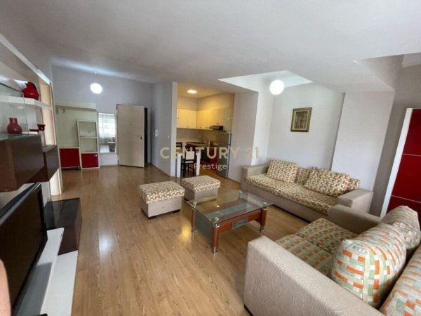 Tirane, jepet me qera apartament 1+1 Kati 5, 55 m² 450 € (komuna e parisit)