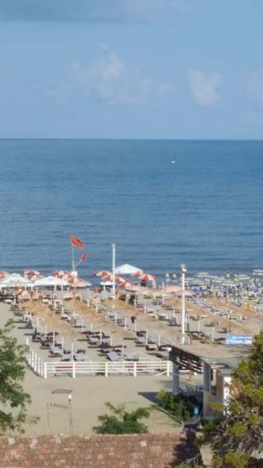 Durres Golem, jap me qera apartament ne plazh deri 10 veta 45 Euro/ nata