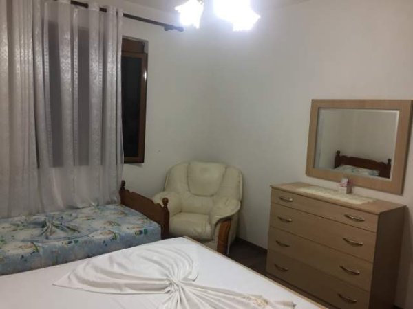 Pogradec, jap me qera apartament ne plazh 2+1+BLK Kati 3, 80 m² 3.000 Leke (Deshmoret e Pojskes)