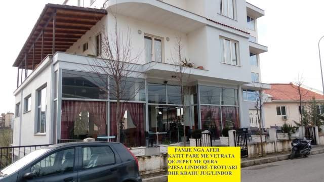 Tirane,Me Qera Ambjent Biznesi, ideale për supermarket, klinike dentare, call-center, etj, Kat I, Sip.brend 230m², Verande 130m², Qera 70'000Lek-reja/