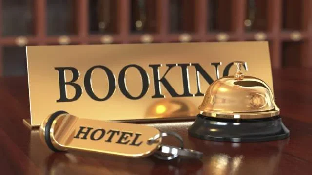 Tirane, Kujdesem per rezervimet online te hotelit tuaj në faqet Booking.com Hotels.com Hotel.de  100 Euro