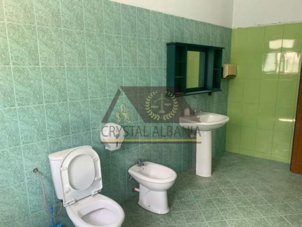 Tirane, jepet me qera apartament Kati 2, 85 m² 30.000 Leke (Don Bosko,prane xhamise)