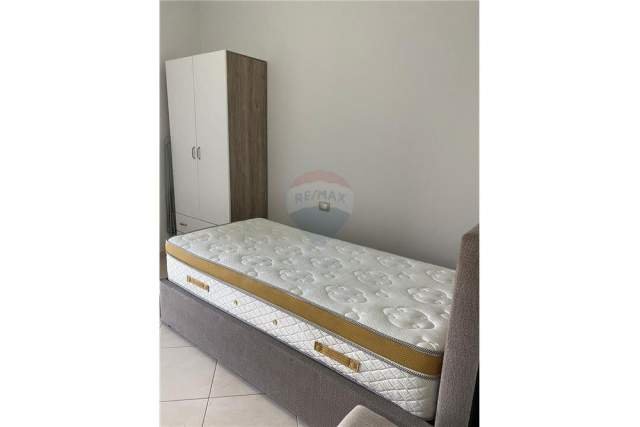 Tirane, jepet me qera apartament 2+1+BLK Kati 3, 102 m² 450 Euro (liqeni i thate)