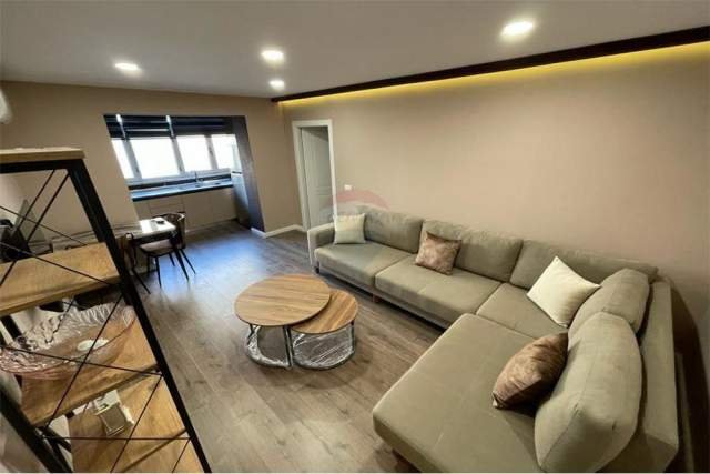 Tirane, jepet me qera apartament 2+1+BLK Kati 3, 78 m² 600 Euro (Myslym Shyri)