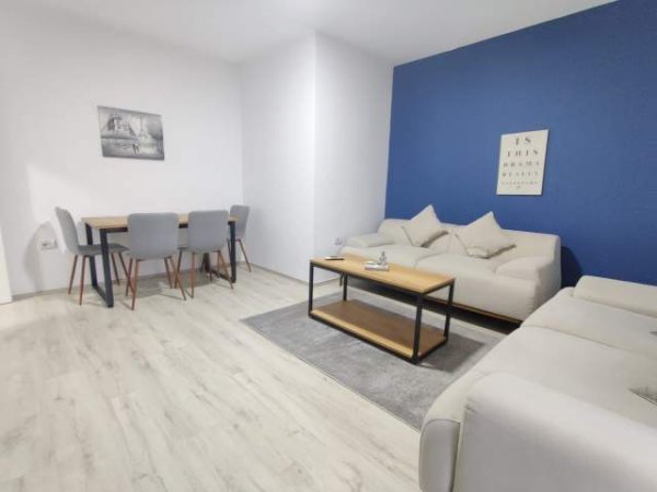 Tirane, jepet me qera apartament 1+1+A+BLK Kati 4, 66 m² 400 Euro (21 Dhjetori)