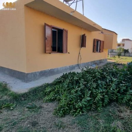 Golem, shes shtepi 117 m² 120.000 Euro (Golem)