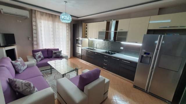 Tirane, jepet me qera apartament 2+1+BLK Kati 3, 100 m² 450 Euro (don bosko)