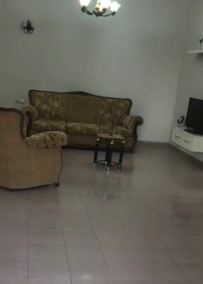 Tirane, jepet me qera Vile 2 Katshe Kati 2, 140 m² 350 Euro (rr  artan lenja)