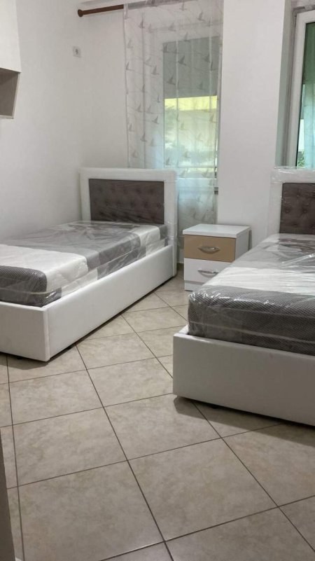 Tirane, jepet me qera apartament 2+1+BLK Kati 2, 100 m² 400 Euro (5 maj)