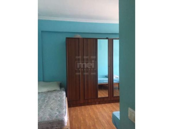Tirane, jepet me qera apartament 2+1+BLK Kati 5, 94 m² 400 Euro (21 Dhjetori)