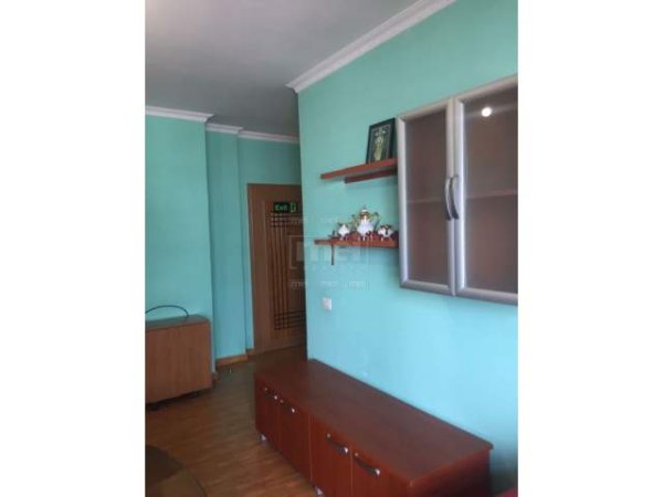 Tirane, jepet me qera apartament 2+1+BLK Kati 5, 94 m² 400 Euro (21 Dhjetori)
