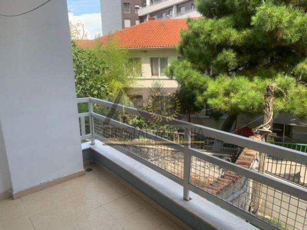 Tirane, jepet me qera apartament 2+1+BLK Kati 2, 104 m² 400 Euro (rruga gjon buzuku)