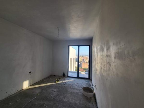 Tirane, shitet apartament 2+1+BLK Kati 7, 103 m² 124.000 Euro (Rruga Kongresi Manastirit)
