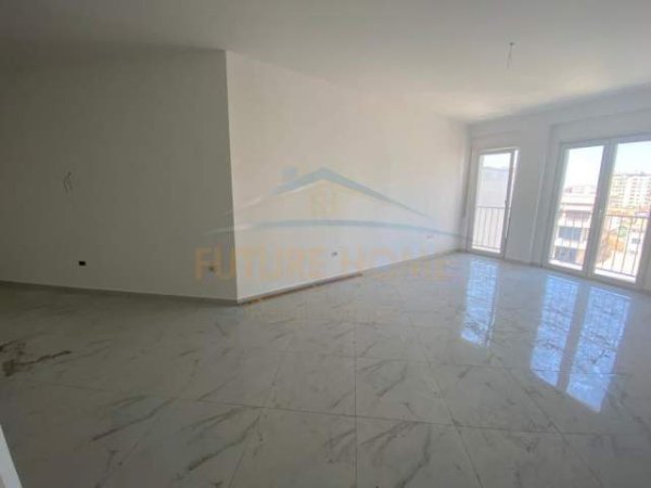 Durres, shitet apartament 2+1+BLK Kati 4, 122 m² 147.000 Euro (Pranvera)