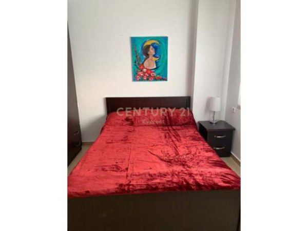 Tirane, jepet me qera apartament 2+1+BLK Kati 9, 75 m² 500 Euro (Hipoteka)