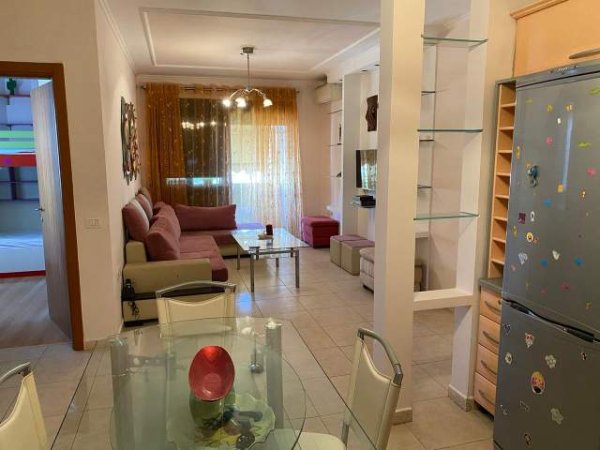 Tirane, Jepet me Qera Apt. 2+2+A+BLK Kati 6, 95 m² 500 Euro (Shkolla e Baletit)