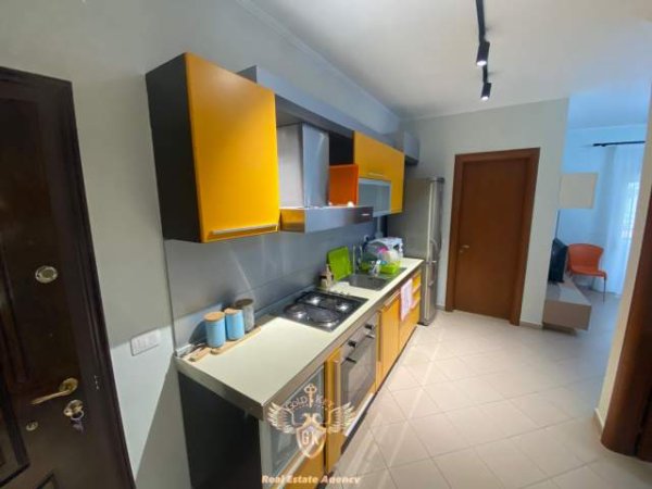 Durres, jepet me qera apartament 1+1+A+BLK Kati 3, 80 m² 250 Euro (MALI ROBIT)