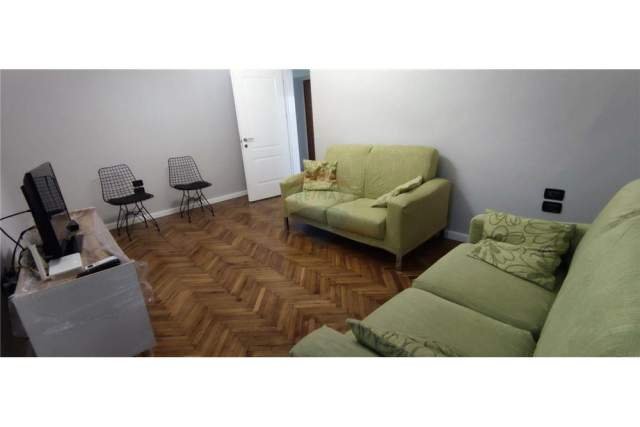 Tirane, jepet me qera apartament 2+1+BLK Kati 2, 119 m² 600 Euro (MYSLYM SHYR)