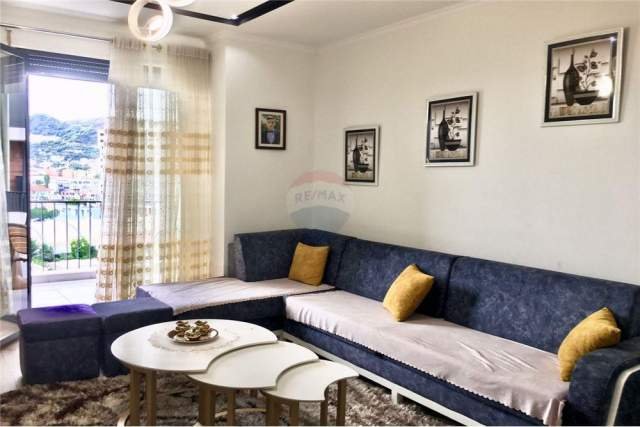 Tirane, jap me qera apartament 2+1 110 m² 500 Euro (RRUGA KAVAJES)