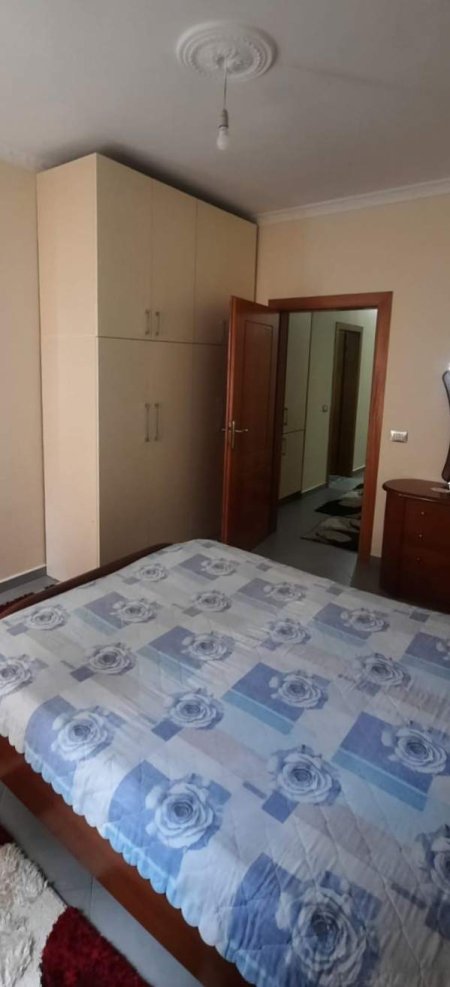Tirane, jepet me qera apartament 2+1+BLK Kati 5, 105 m² 350 Euro (Sokrat Miho)