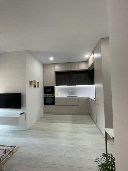 Tirane, jepet me qera apartament 1+1+BLK Kati 6, 50 m² 550  (Rruga e Kosovareve)