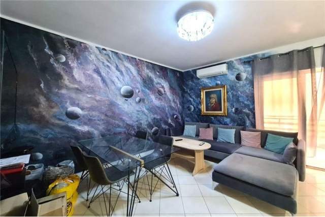 Tirane, jepet me qera apartament 2+1 Kati 3, 110 m² 550 Euro (kopshti zologjik)