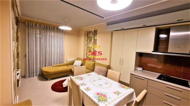 Tirane, shitet apartament 2+1+BLK Kati 4, 83 m² 110.200 Euro (Rruga Tom Plezha)
