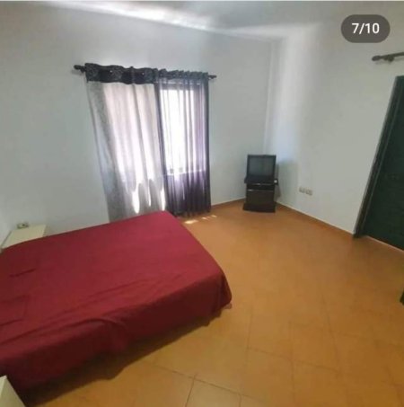 Tirane, jepet me qera apartament 3+1+BLK Kati 2, 175 m² 500 Euro (xorxh washington)