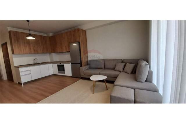 Tirane, jepet me qera apartament 2+1 Kati 8, 70 m² 550 Euro (rruga gramoz pashko)