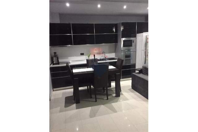 Tirane, jepet me qera apartament 2+1 Kati 4, 95 m² 500 Euro (rruga elbasanit)