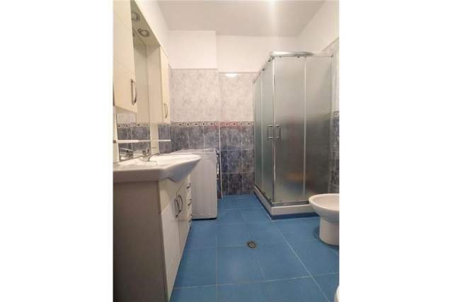 Tirane, jepet me qera apartament 2+1 Kati 4, 95 m² 500 Euro (rruga elbasanit)