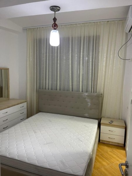 Tirane, jepet me qera garsonier 1+1 Kati 2, 40 m² 320 € (Loni Ligori)